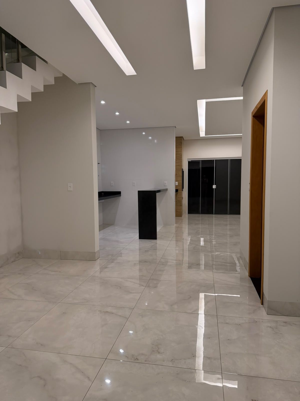 Pronto para mudar o seu padrão de morar no Grand Ville? 3 quartos, área gourmet e 3 vagas