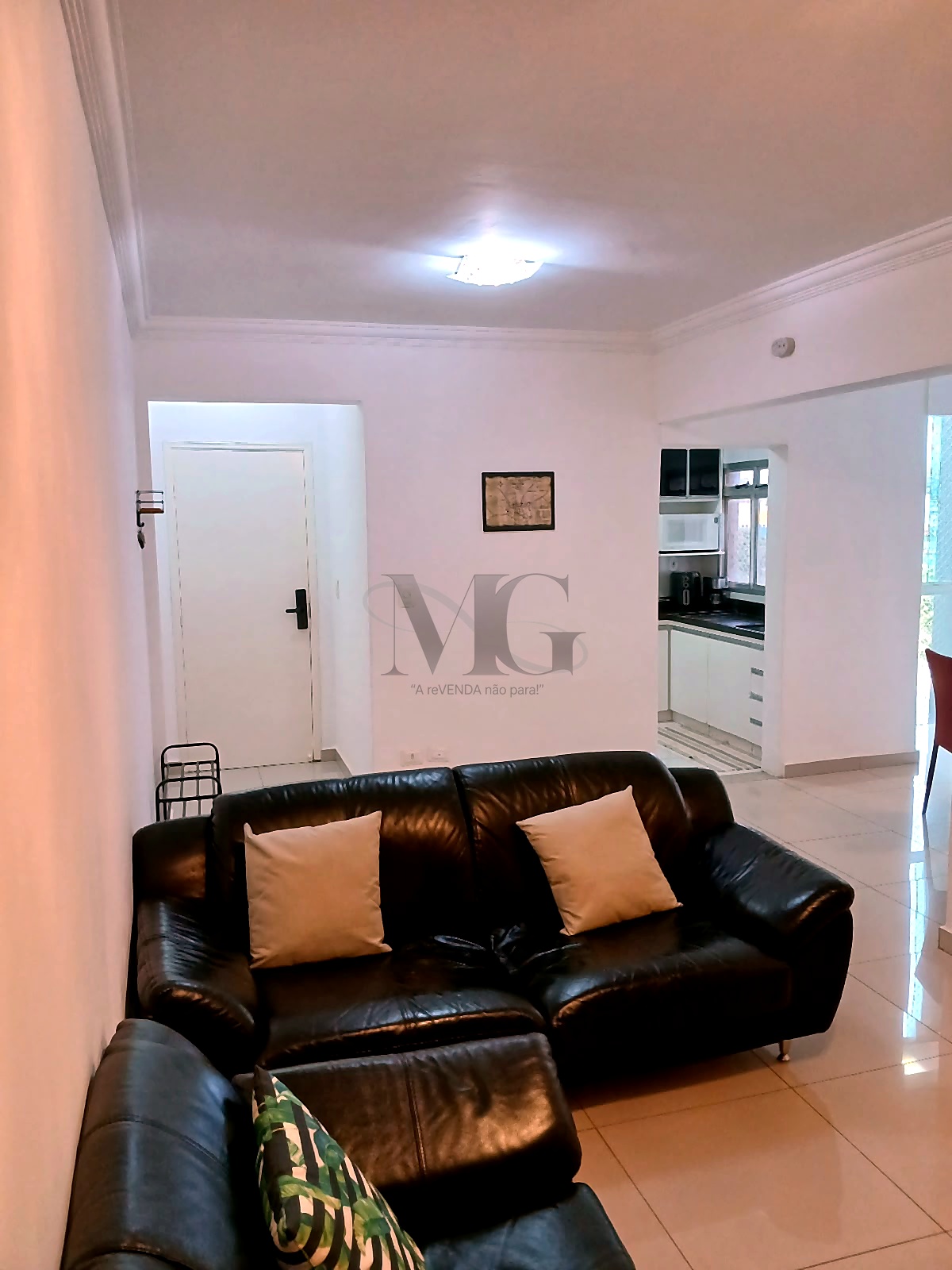 Apartamento com 03 quartos sendo 01 suíte, na melhor localização do Santa Mônica