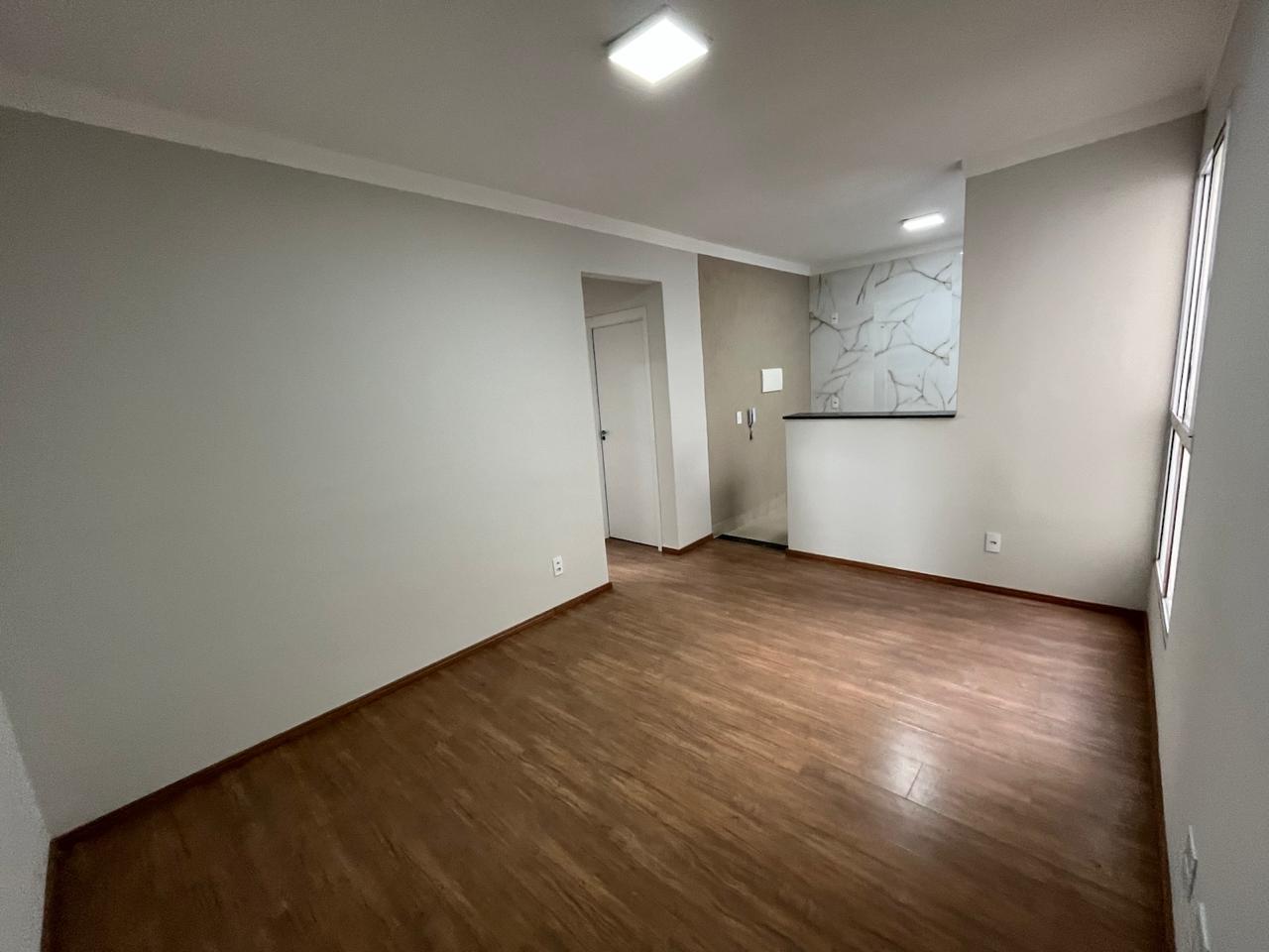 Apartamento com 02 Quartos - Armários Planejados - Bairro Pacaembu